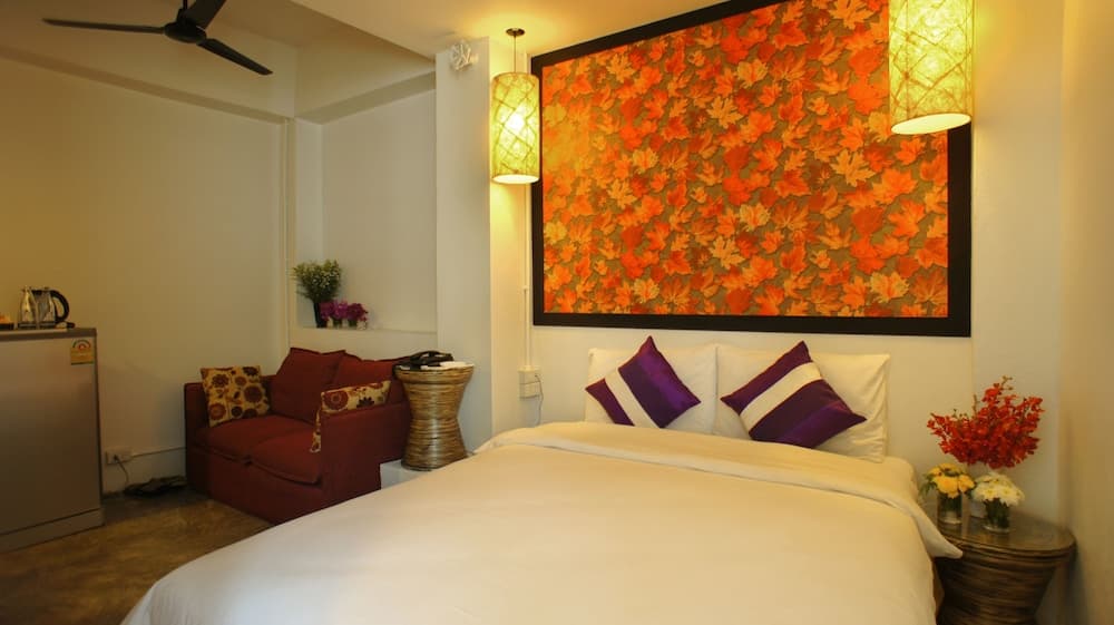 Walking Street Residence