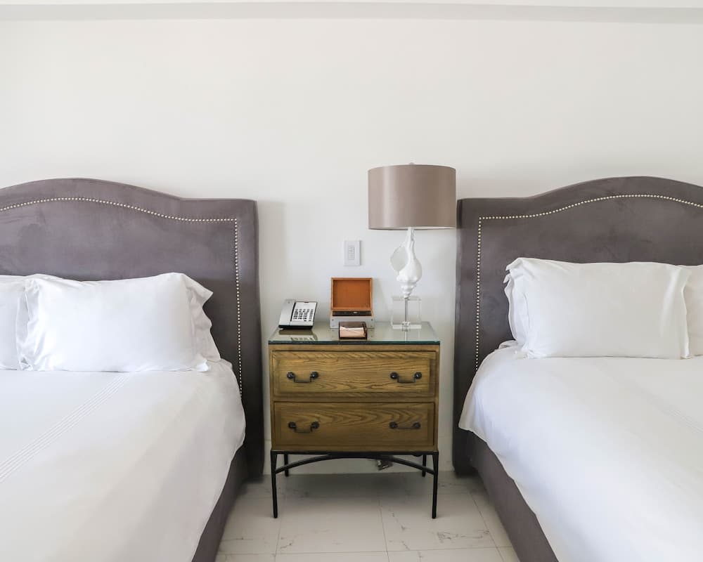 Nautilus Sonesta Miami Beach