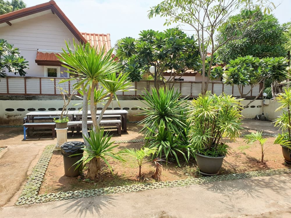 Sea Beach Koh Larn 3