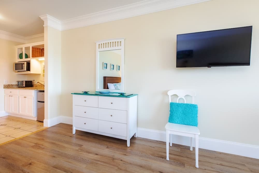 Atlantic Breeze Suites