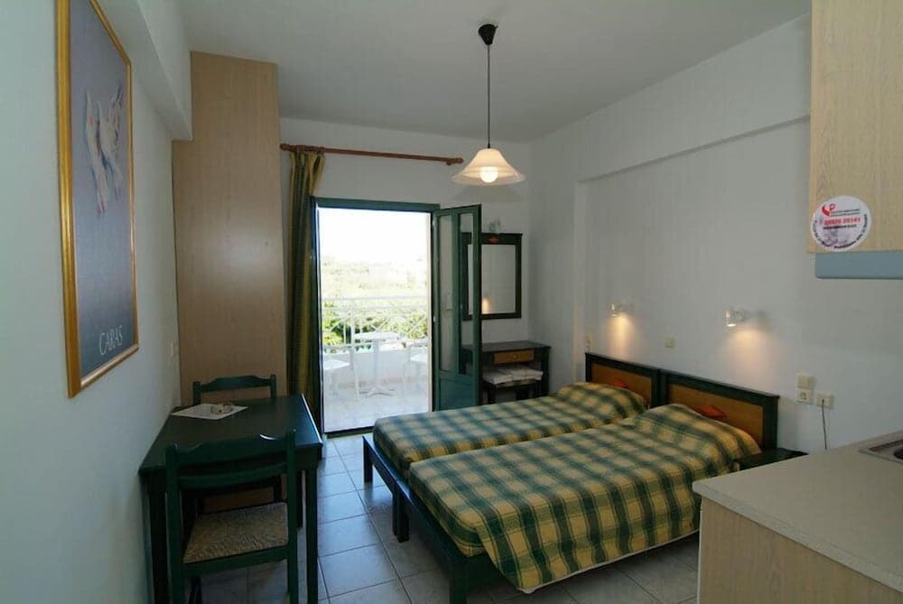 Nikolas Villas Apartments