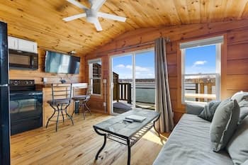 Edinboro Lake Resort Cabins