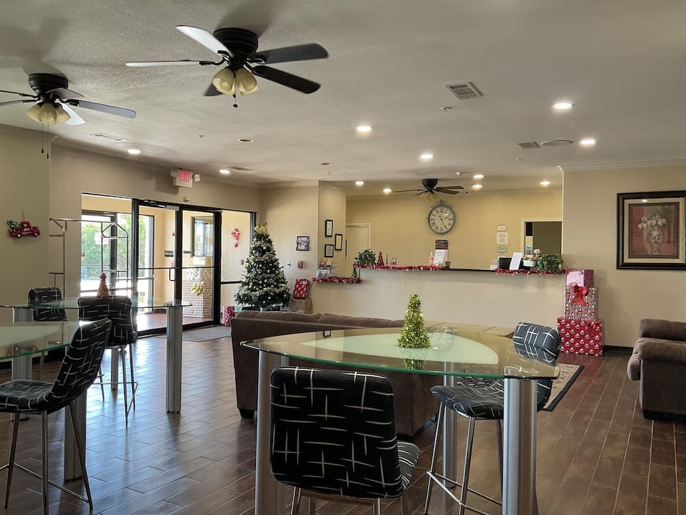 Yorktown Inn And Suites