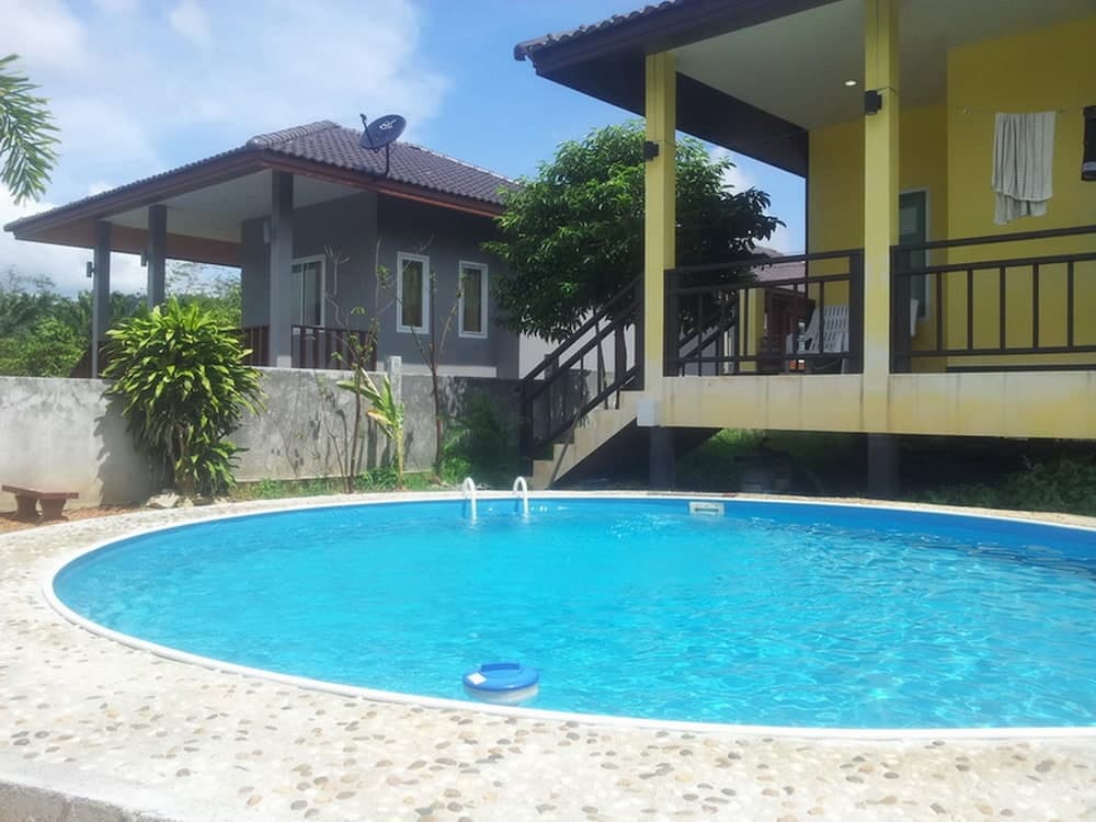 Lanta Dream Garden Pool Villa