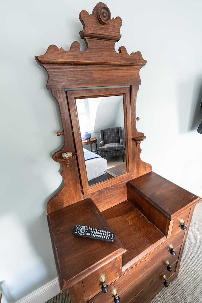 Homeport Inn and Tavern