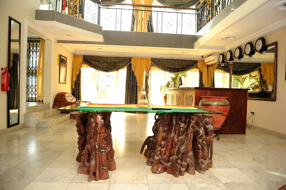 Mount Pleasant Inns & Apartment