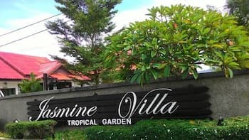 Jasmine Villa Tropical Garden