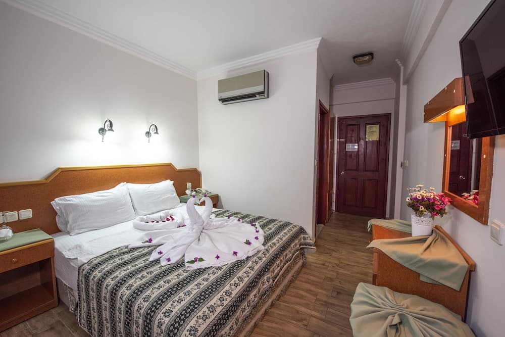 Belcehan Beach Hotel