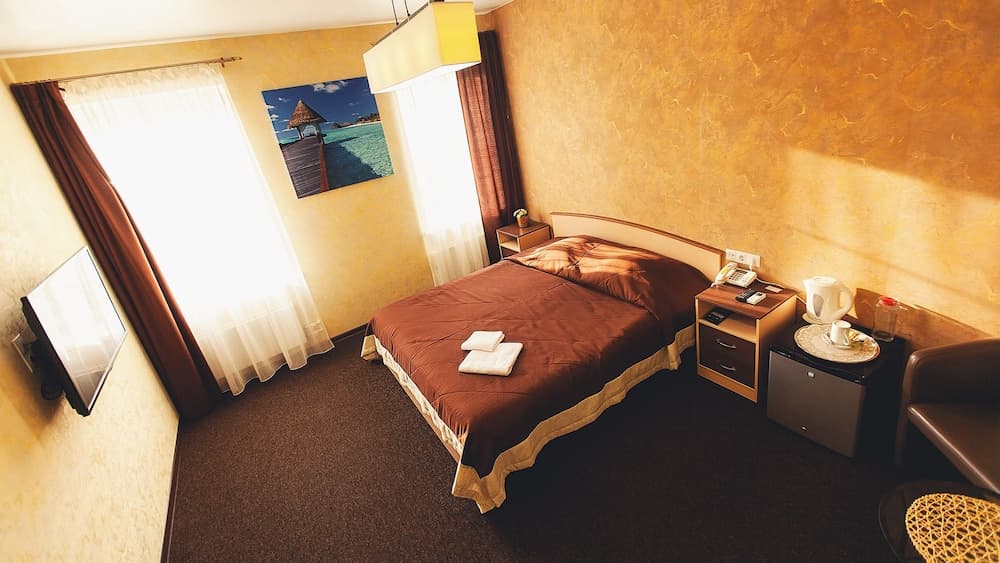 Shale on Komsomolskiy