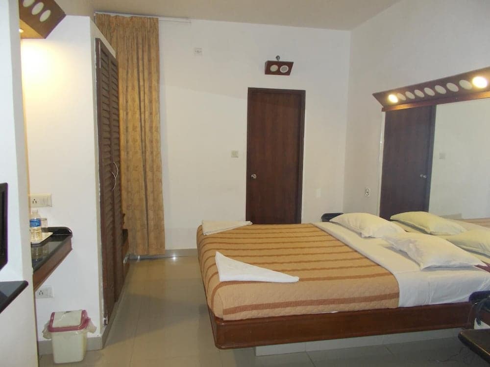 Lotus Comfort-A Pondy Hotel