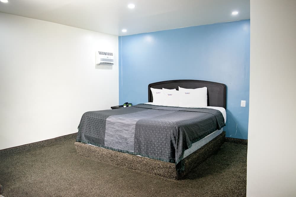 Hotel Villas de Santiago Inn