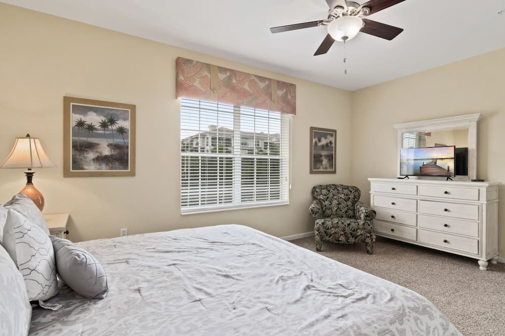 Vista Cay by Orlando Resort Rentals on Universal Boulevard