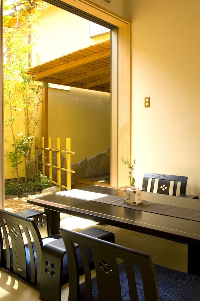 Yufuin Kutsurogi no Yado Nanakawa