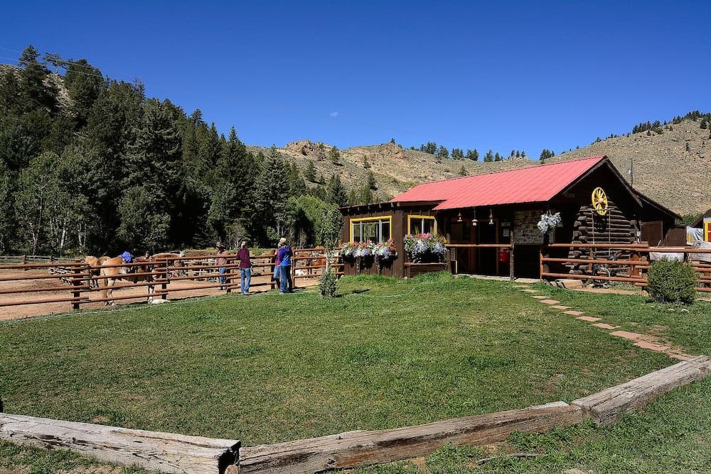 Harmel's Ranch Resort