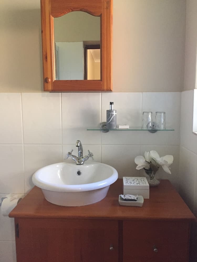 Buya Futhi Bed & Breakfast