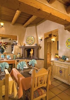 El Farolito Bed & Breakfast Inn