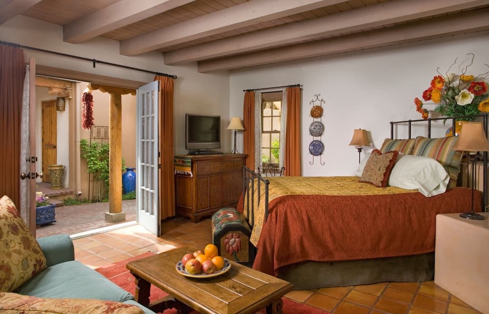 El Farolito Bed & Breakfast Inn