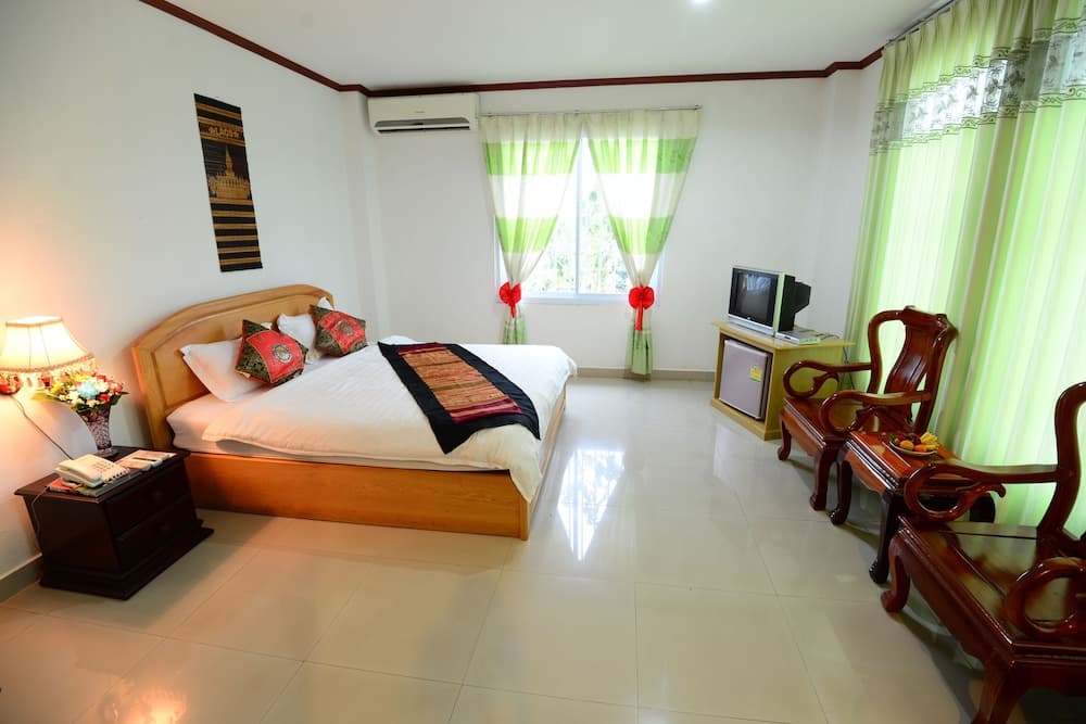 Douangpraseuth Hotel