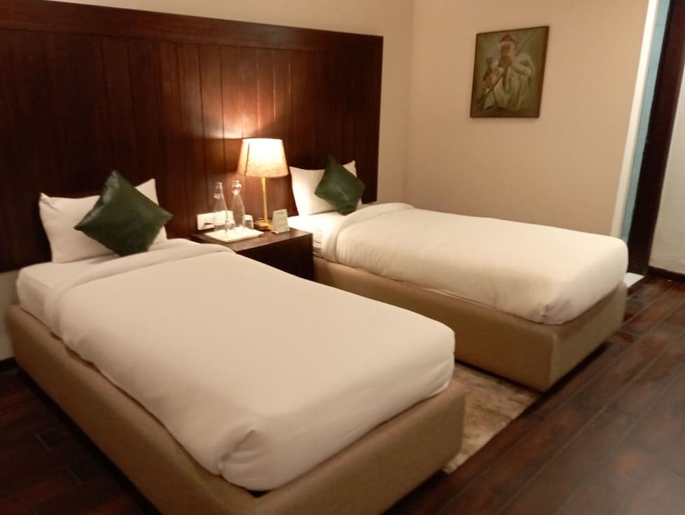 WoodSmoke resort & Spa