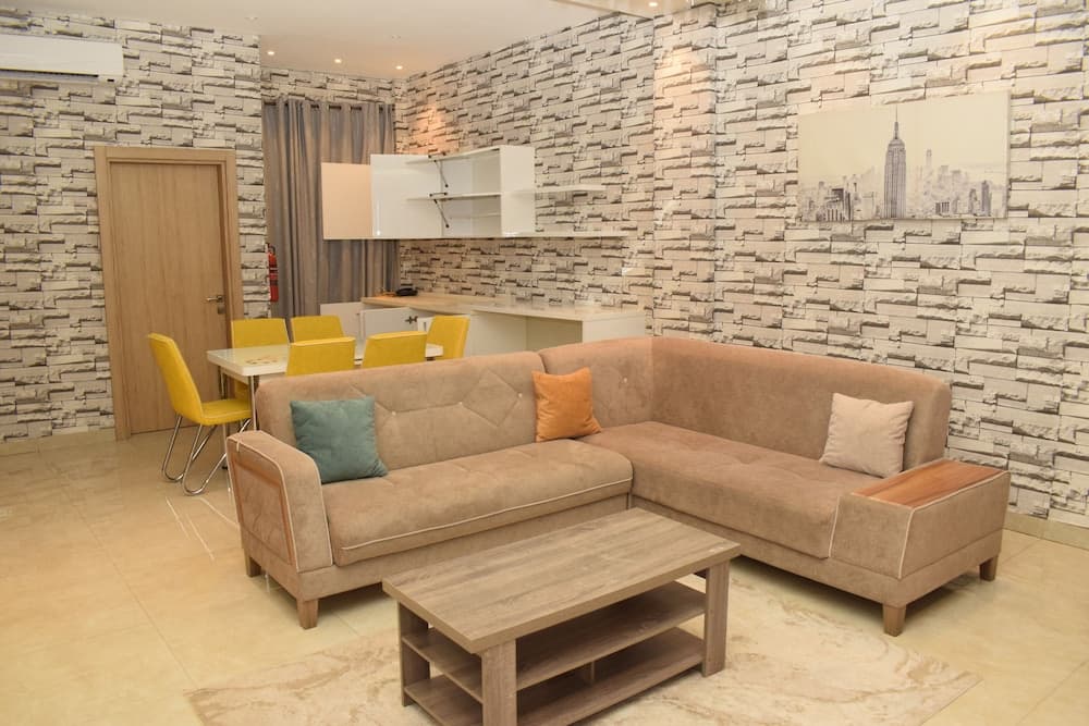 Steaman Heights Apartments