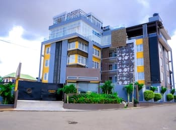 Steaman Heights Apartments