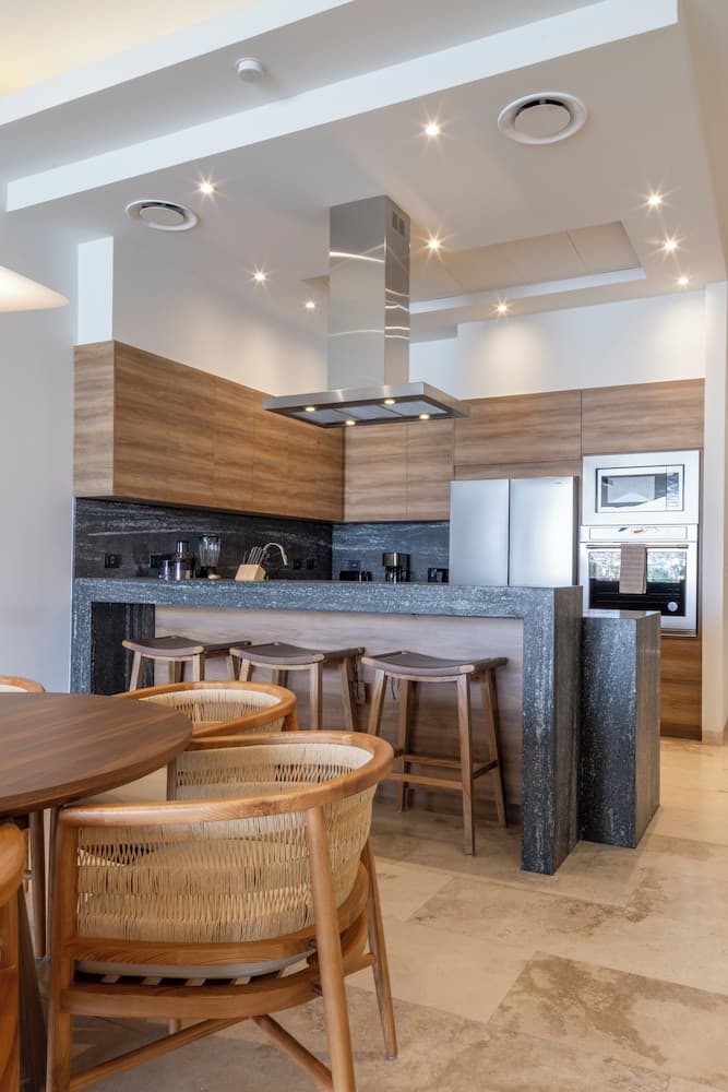 Live Aqua Private Residences La Paz