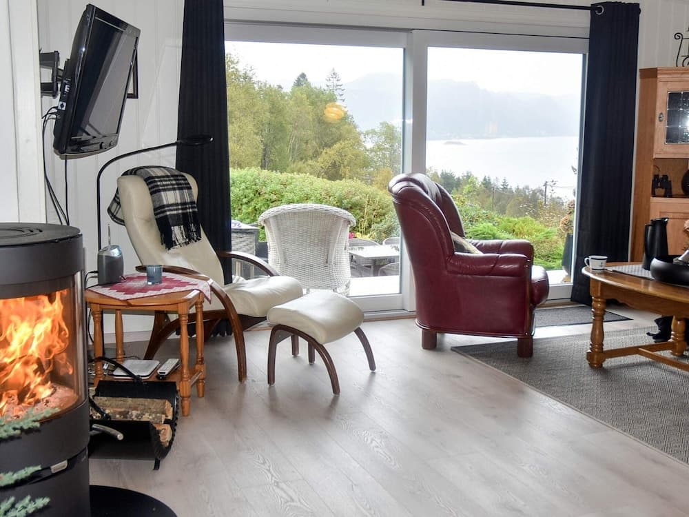 6 Person Holiday Home in Aram-by Traum