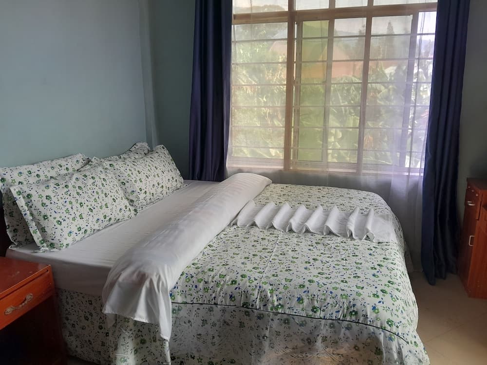 HIGHLAND BREEZE AVACADO HOTEL