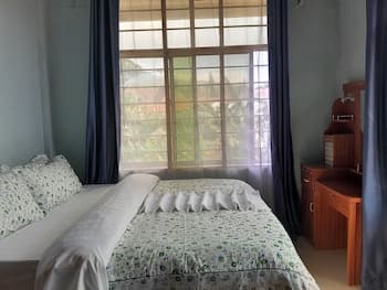 HIGHLAND BREEZE AVACADO HOTEL