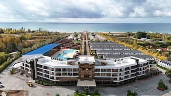 Baytur Resort & Spa