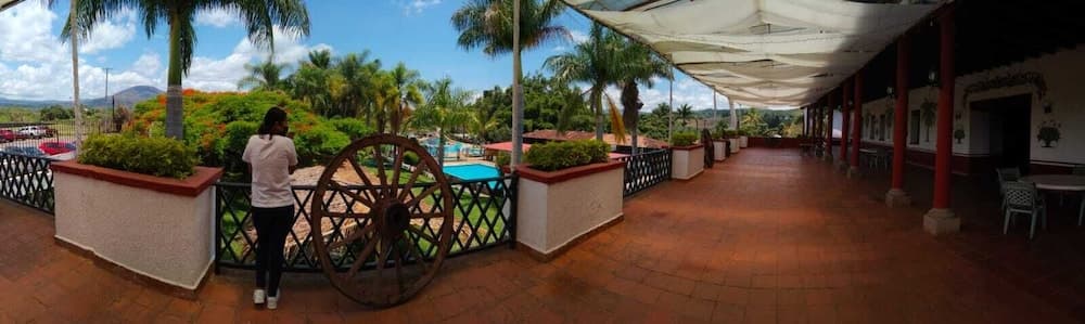 Hotel Campestre Hacienda Caracha