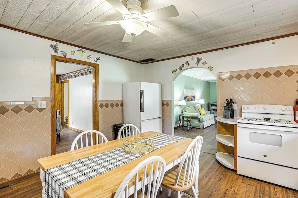 Stay & Play: West Virginia Country Home!