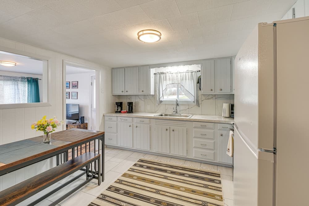 Near Skiing & Snowmobiling: Home in Mars Hill!