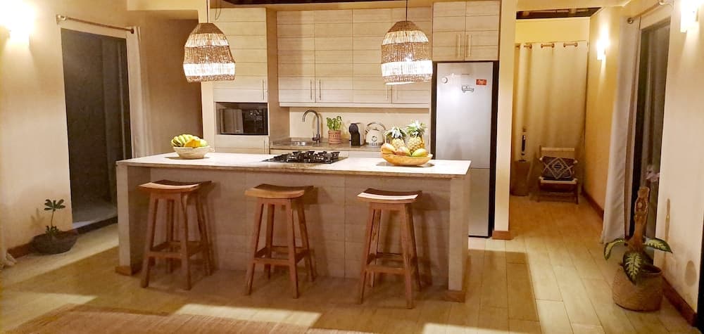 Sunset Villa - Luxury Beachfront Villa with Private Pool by Karula Sand Villas