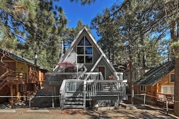 The Squirrels Nest Pet Friendly!