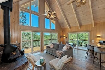 Casa Del Lago Spacious 4 Story Gated Home