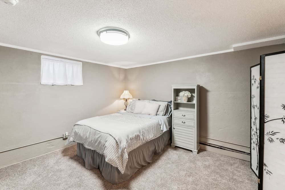 Comfortable & Spacious 3br Home In Cheyenne 3 Bedroom Home