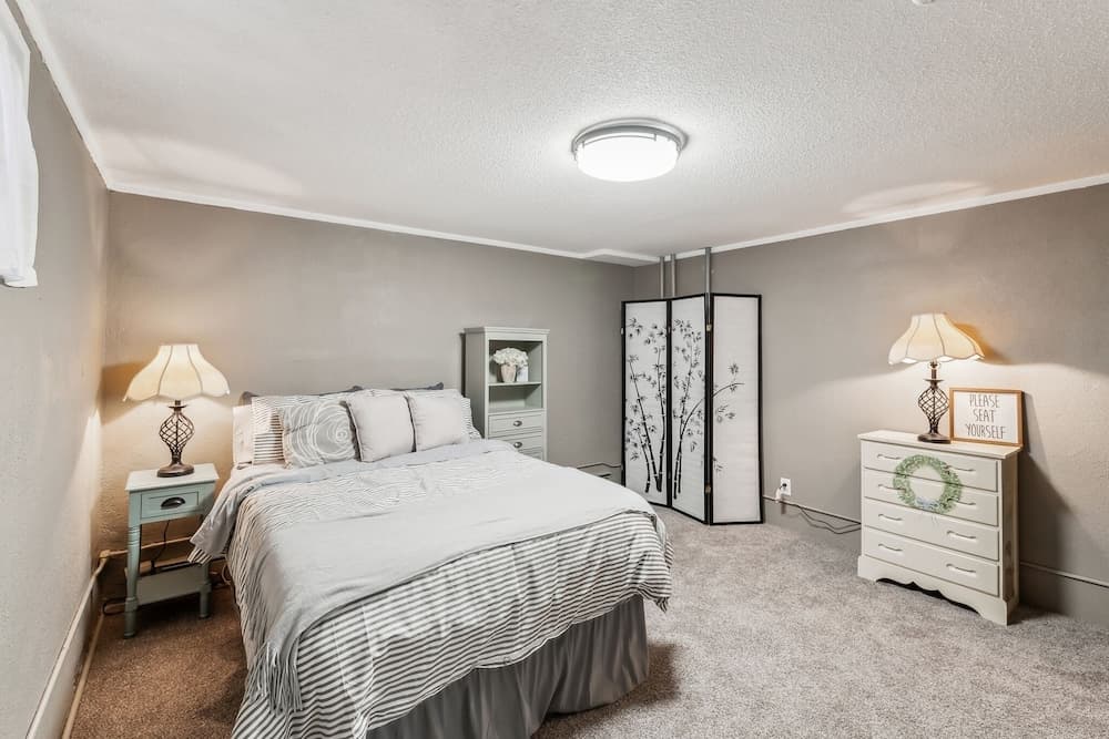 Comfortable & Spacious 3br Home In Cheyenne 3 Bedroom Home