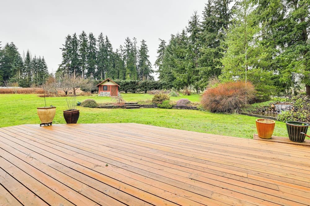 11 Mi to Olympic NP: Port Angeles Retreat w/ Deck