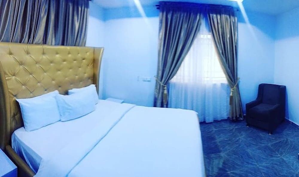 Pioneer Luxury Apartment