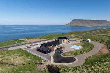 Búlandshöfði family paradise