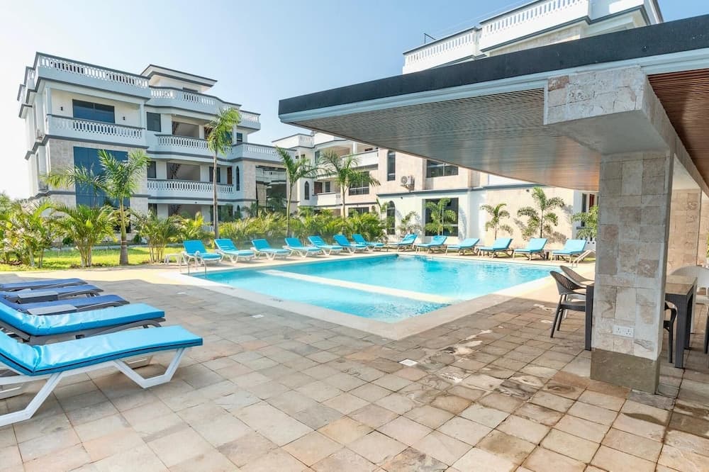 Leshan Luxury Villas