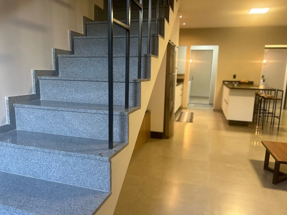 GEMINADO CASA 1 ALTO PADRÃO  4 QUARTOS