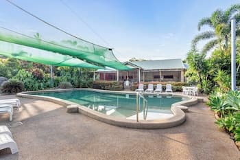 COOKTOWN HOLIDAY PARK