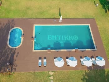 Entikko Safari Lodge