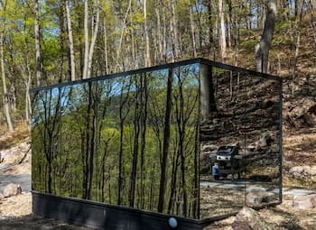 Mirror Villas - Modern Retreat with private hot tubs and mountain view