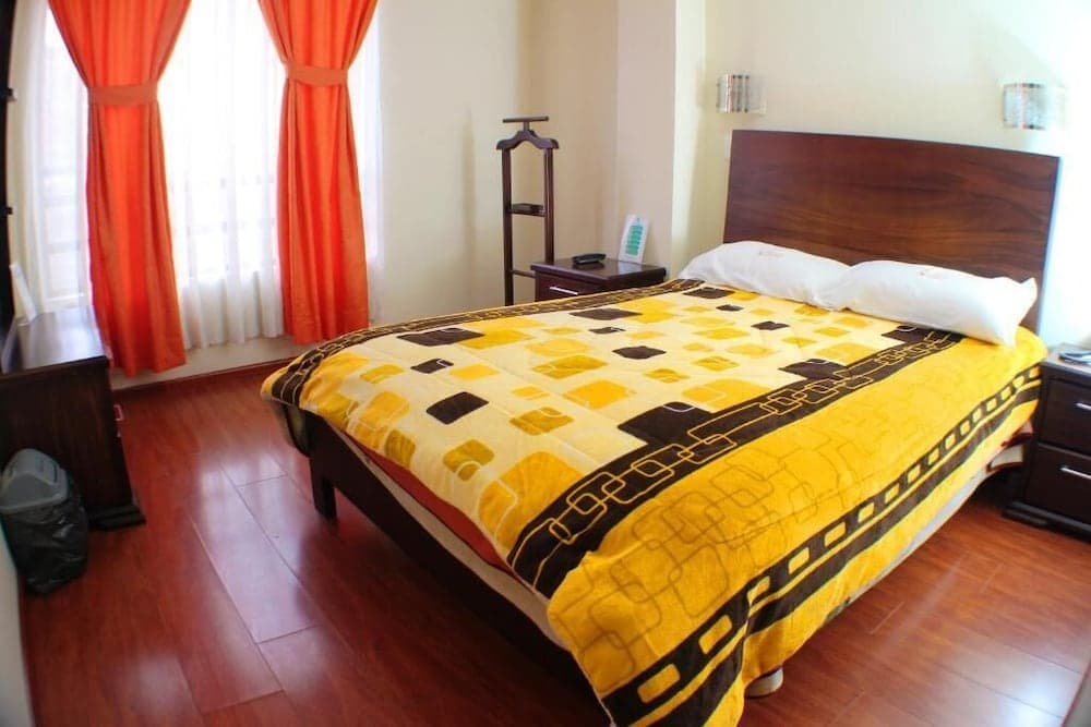 Hotel Santa Isabel II