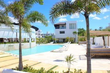 Amare Beachfront Aparthotel