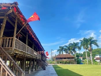 Mini Dien Bien Riverside Hotel - Lang Thai