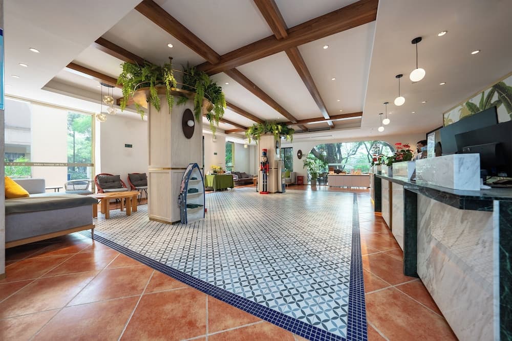 Guilin O-LIVE Social Hotel